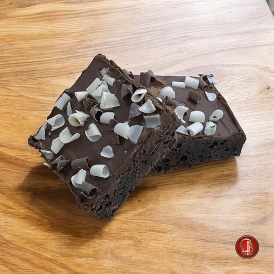 Nutella Brownies (15 Pieces)